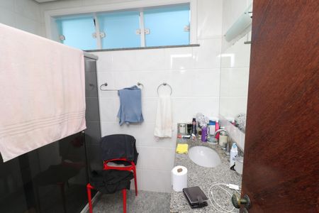 Casa à venda com 450m², 5 quartos e 4 vagasBanheiro da Suite 1