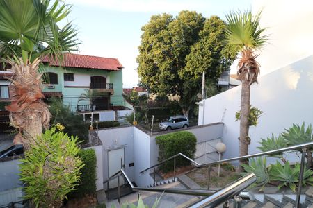 Casa à venda com 450m², 5 quartos e 4 vagasÁrea Externa