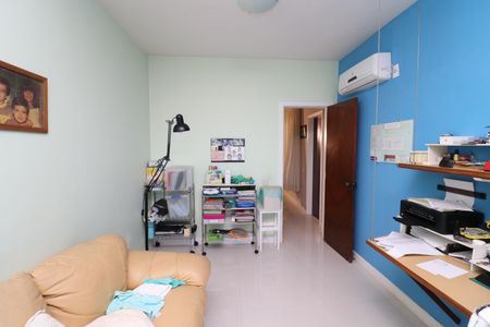 Casa à venda com 450m², 5 quartos e 4 vagasQuarto