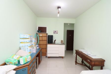 Casa à venda com 450m², 5 quartos e 4 vagasSemi Suíte 2