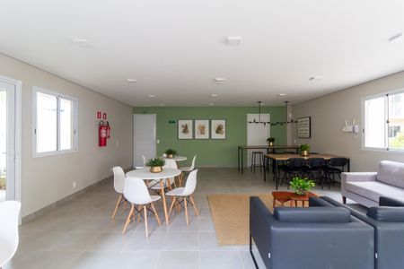 Apartamento para alugar com 28m², 1 quarto e sem vagaÁrea comum - Salão de Festas