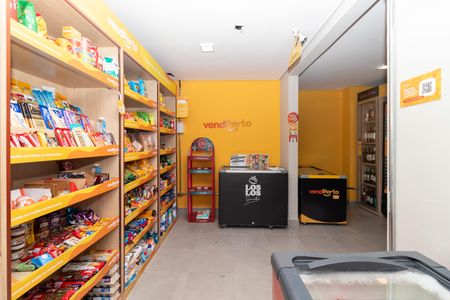 Apartamento para alugar com 28m², 1 quarto e sem vagaÁrea comum - Mini Mercado