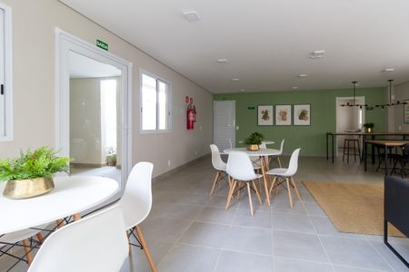 Apartamento para alugar com 28m², 1 quarto e sem vagaÁrea comum - Salão de Festas