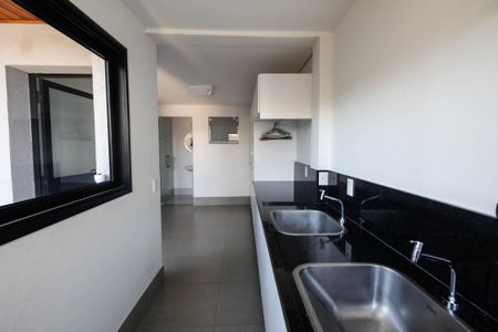 Casa à venda com 284m², 3 quartos e 4 vagas Casa à venda com 284m², 3 quartos e 4 vagasÁrea de serviço