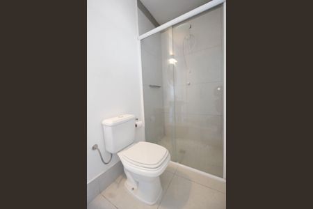 Casa à venda com 284m², 3 quartos e 4 vagas Casa à venda com 284m², 3 quartos e 4 vagasBanheiro de serviço 2