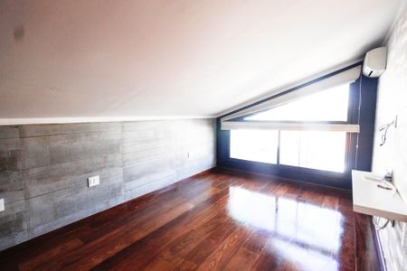 Casa à venda com 284m², 3 quartos e 4 vagas Casa à venda com 284m², 3 quartos e 4 vagasQuarto 2