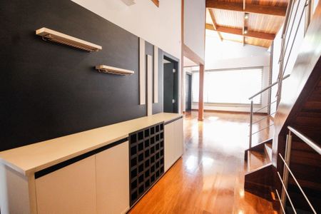 Casa à venda com 284m², 3 quartos e 4 vagas Casa à venda com 284m², 3 quartos e 4 vagasSala