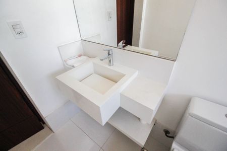 Casa à venda com 284m², 3 quartos e 4 vagas Casa à venda com 284m², 3 quartos e 4 vagasBanheiro 1