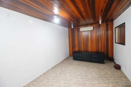Casa à venda com 284m², 3 quartos e 4 vagas Casa à venda com 284m², 3 quartos e 4 vagasQuarto de serviço 2