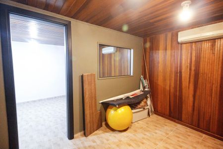 Casa à venda com 284m², 3 quartos e 4 vagas Casa à venda com 284m², 3 quartos e 4 vagasQuarto de serviço 2