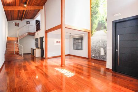 Sala de casa à venda com 3 quartos, 284m² em Jardim Franca, São Paulo