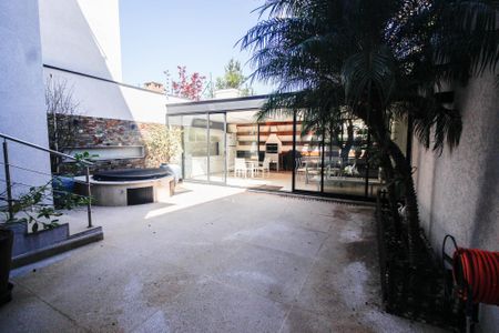 Casa à venda com 284m², 3 quartos e 4 vagas Casa à venda com 284m², 3 quartos e 4 vagasÁrea Externa