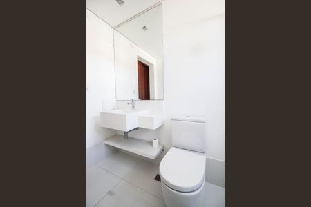 Casa à venda com 284m², 3 quartos e 4 vagas Casa à venda com 284m², 3 quartos e 4 vagasBanheiro 1