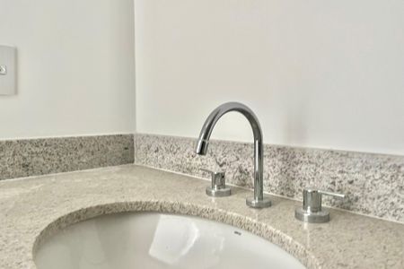 Apartamento à venda com 93m², 3 quartos e 2 vagas Apartamento à venda com 93m², 3 quartos e 2 vagasBanheiro Corredor