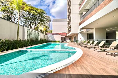 Apartamento à venda com 93m², 3 quartos e 2 vagas Apartamento à venda com 93m², 3 quartos e 2 vagasÁrea comum - Piscina