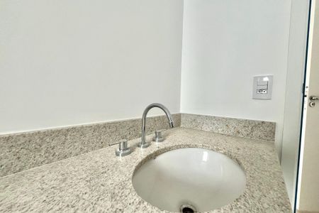 Apartamento à venda com 93m², 3 quartos e 2 vagas Apartamento à venda com 93m², 3 quartos e 2 vagasBanheiro da Suíte