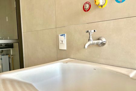 Apartamento à venda com 93m², 3 quartos e 2 vagas Apartamento à venda com 93m², 3 quartos e 2 vagasÁrea de Serviço