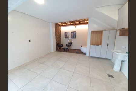 Casa para alugar com 103m², 2 quartos e 1 vaga Casa para alugar com 103m², 2 quartos e 1 vagaGaragem