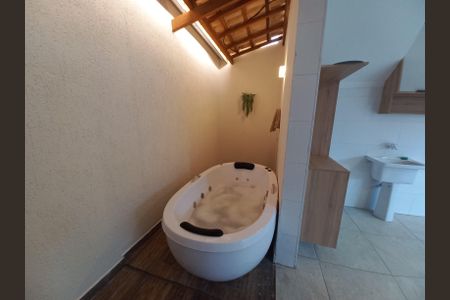 Casa para alugar com 103m², 2 quartos e 1 vaga Casa para alugar com 103m², 2 quartos e 1 vagaGaragem