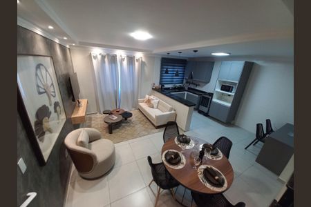 Sala de casa para alugar com 2 quartos, 103m² em Vila Sao Jorge, São Vicente