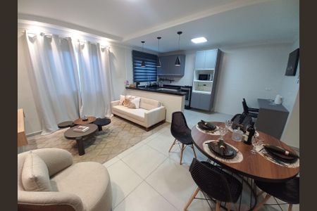 Sala de casa para alugar com 2 quartos, 103m² em Vila Sao Jorge, São Vicente