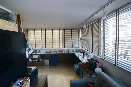 Apartamento à venda com 366m², 5 quartos e 4 vagasQuarto 2