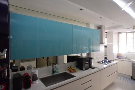 Apartamento à venda com 366m², 5 quartos e 4 vagasCozinha