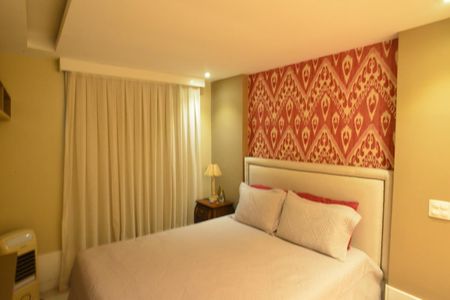 Apartamento à venda com 366m², 5 quartos e 4 vagasSuíte 2