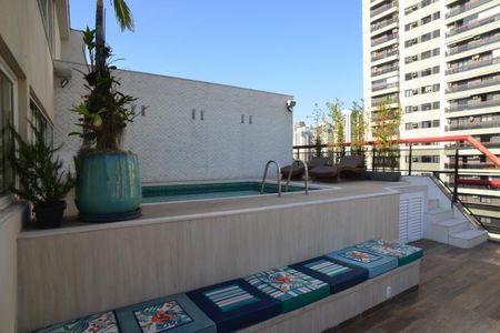 Apartamento à venda com 366m², 5 quartos e 4 vagasTerraço com Piscina