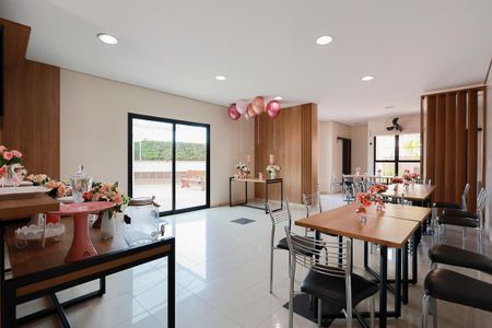 Apartamento para alugar com 110m², 3 quartos e 2 vagasÁrea comum - Salão de festas