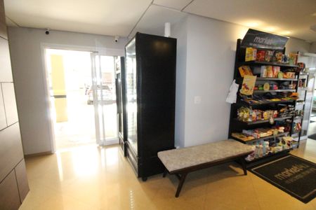 Apartamento para alugar com 74m², 3 quartos e 1 vagaÁrea comum - Mini Mercado