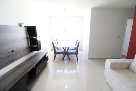 Apartamento para alugar com 74m², 3 quartos e 1 vagaSala