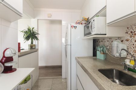Apartamento à venda com 60m², 2 quartos e 1 vagaCozinha 