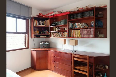 Casa à venda com 190m², 3 quartos e 2 vagasQuarto 1