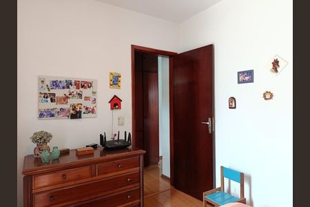 Casa à venda com 190m², 3 quartos e 2 vagasQuarto 2