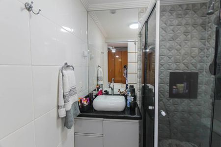 Apartamento à venda com 75m², 3 quartos e 2 vagas Apartamento à venda com 75m², 3 quartos e 2 vagasBanheiro da Suíte