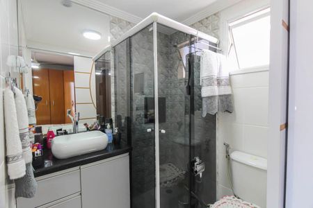 Apartamento à venda com 75m², 3 quartos e 2 vagas Apartamento à venda com 75m², 3 quartos e 2 vagasBanheiro da Suíte