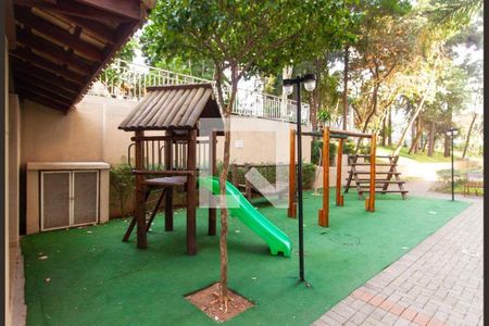 Apartamento à venda com 75m², 3 quartos e 2 vagas Apartamento à venda com 75m², 3 quartos e 2 vagasÁrea comum - Playground