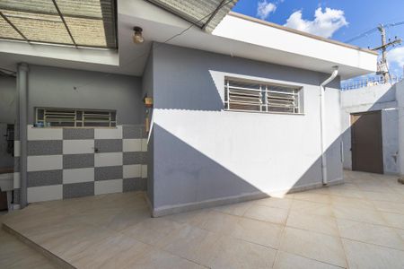 Casa à venda com 160m², 3 quartos e 4 vagas Casa à venda com 160m², 3 quartos e 4 vagasÁrea Externa