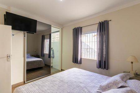 Casa à venda com 160m², 3 quartos e 4 vagas Casa à venda com 160m², 3 quartos e 4 vagasSuíte