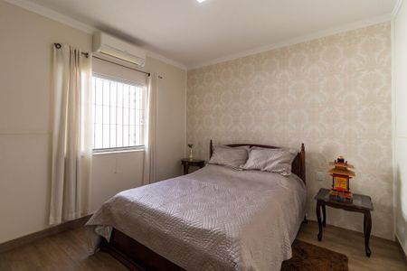 Casa à venda com 160m², 3 quartos e 4 vagas Casa à venda com 160m², 3 quartos e 4 vagasQuarto 1
