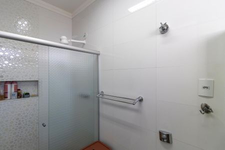 Casa à venda com 160m², 3 quartos e 4 vagas Casa à venda com 160m², 3 quartos e 4 vagasBanheiro da suíte