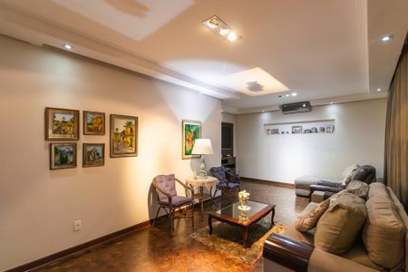 Casa à venda com 160m², 3 quartos e 4 vagas Casa à venda com 160m², 3 quartos e 4 vagasSala