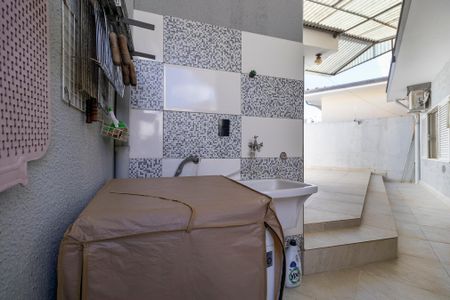 Casa à venda com 160m², 3 quartos e 4 vagas Casa à venda com 160m², 3 quartos e 4 vagasÁrea de serviço
