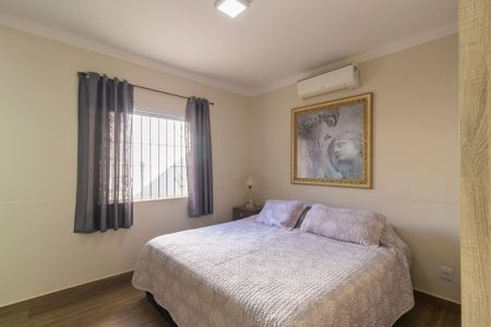 Casa à venda com 160m², 3 quartos e 4 vagas Casa à venda com 160m², 3 quartos e 4 vagasSuíte