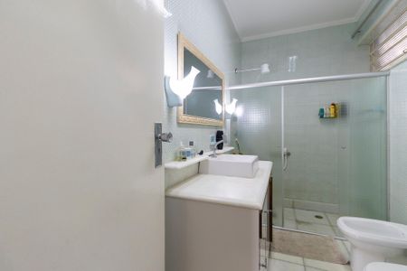 Casa à venda com 160m², 3 quartos e 4 vagas Casa à venda com 160m², 3 quartos e 4 vagasBanheiro social