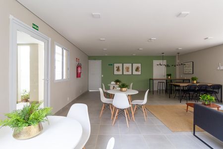 Apartamento para alugar com 28m², 1 quarto e sem vagaÁrea comum - Salão de Festas