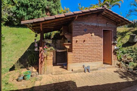 Casa de condomínio à venda com 230m², 3 quartos e 2 vagas Casa de condomínio à venda com 230m², 3 quartos e 2 vagasÁrea Externa