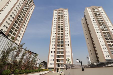 Apartamento para alugar com 65m², 2 quartos e 1 vagaFachada