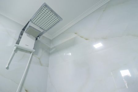 Apartamento para alugar com 65m², 2 quartos e 1 vaga Apartamento para alugar com 65m², 2 quartos e 1 vagaBanheiro da Suíte